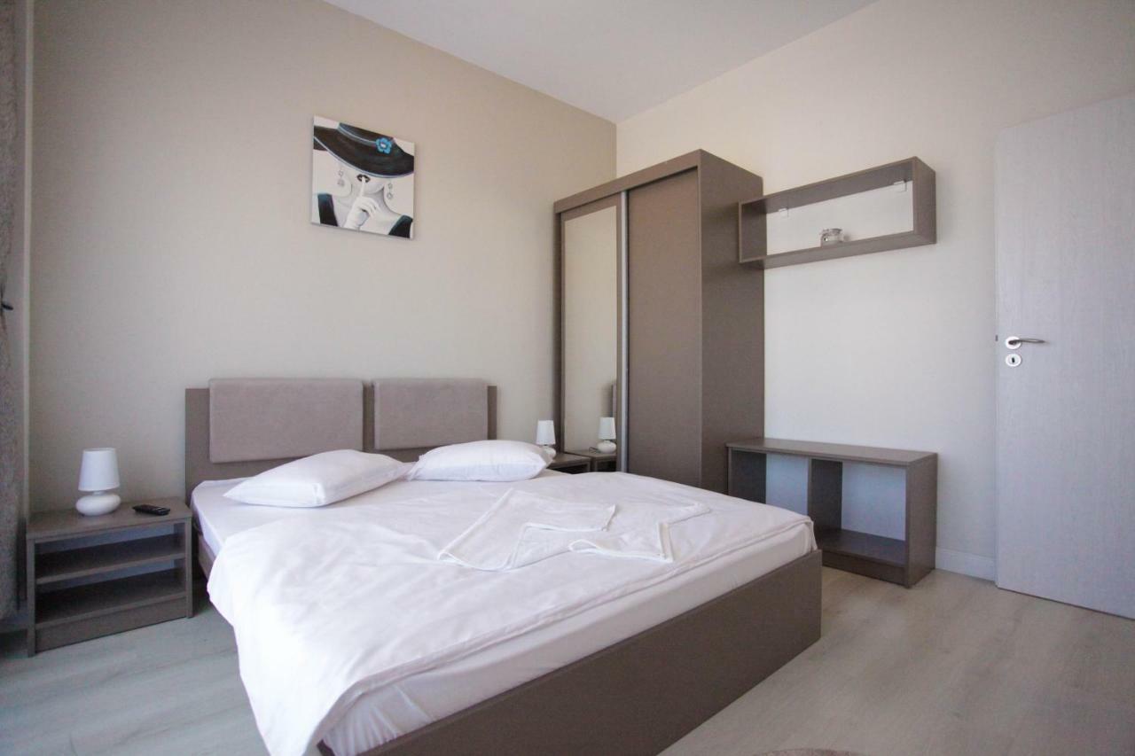 Luiza Apartament - Bavaro Residence - Mamaia Nord Нэводари Экстерьер фото